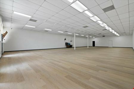 High Exposure Retail Building: 2 Units