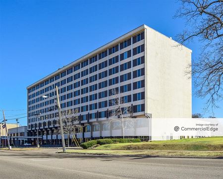Coworking space for Rent at Life Time Work - River North in Chicago