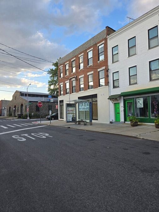 72 Van Dyke St