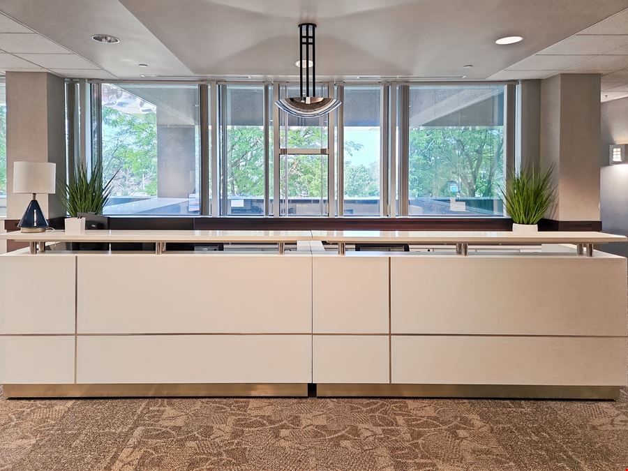 Regus - Cedar Rapids - N River Blvd