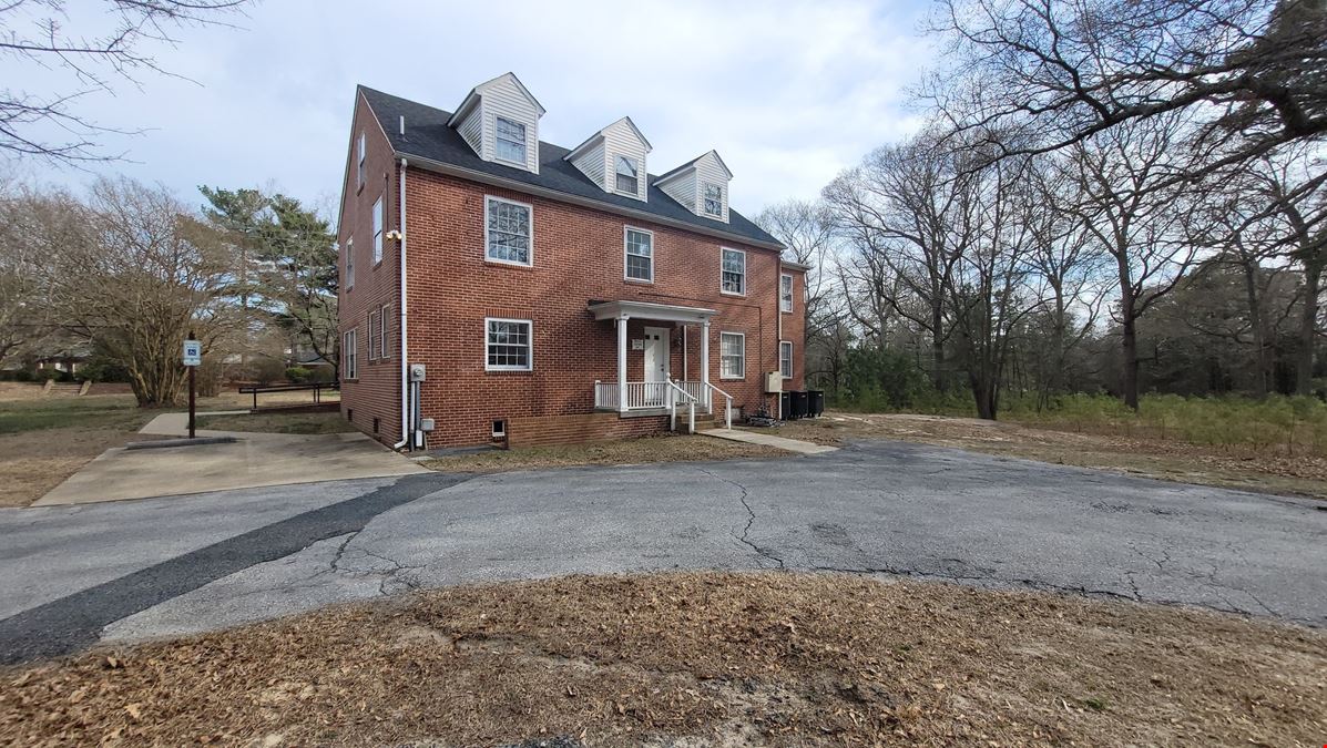 1500 Riverside Drive