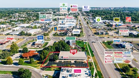 Retail space for Rent at FREESTANDING RETAIL IN HIGH TRAFFIC AREA in Lawrence