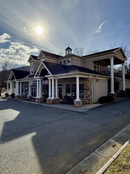 Office space for Rent at Second Floor Suite in Summerfield Village in Roanoke
