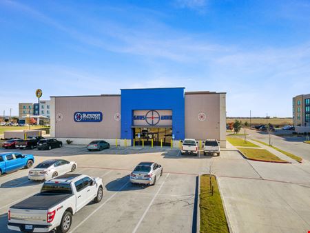 Superior Outfitters: 15-Year Net Lease