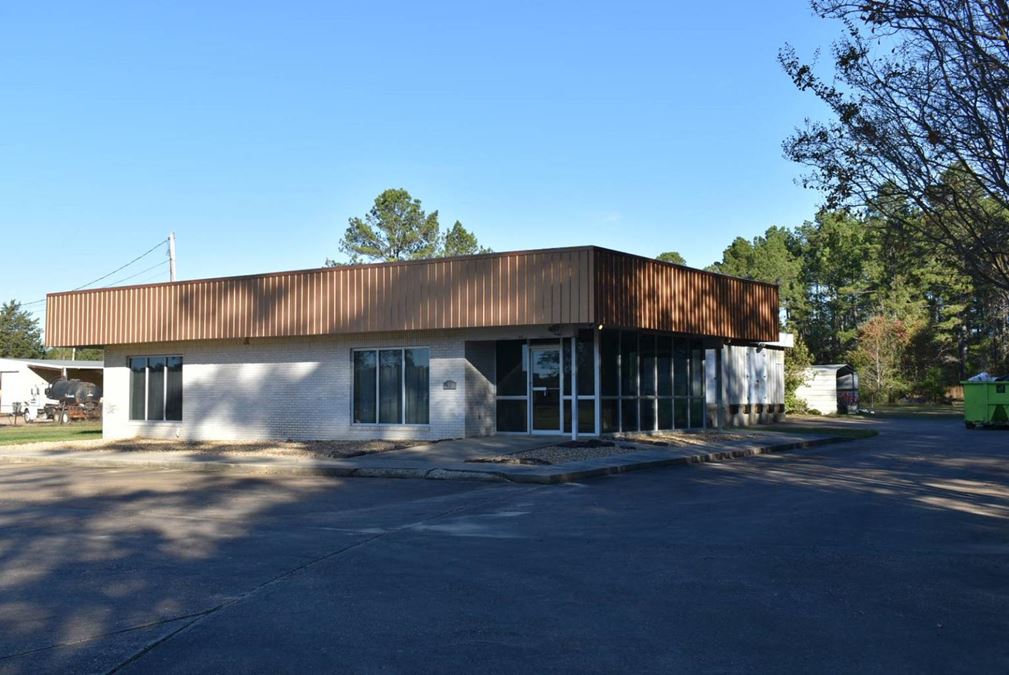 611 US Highway 82 East