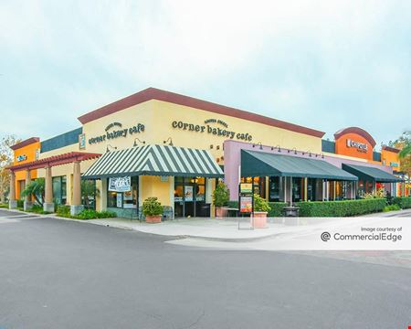 Retail space for Rent at Plaza de La Paz in Laguna Niguel