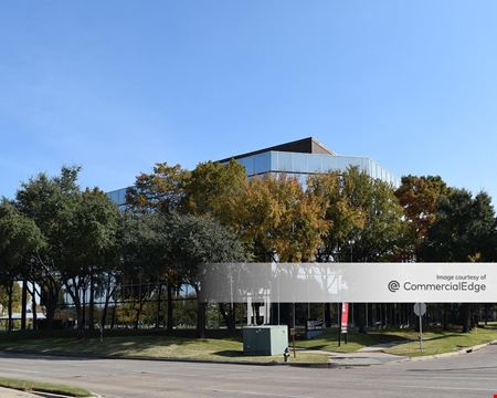 8600 Freeport Pkwy