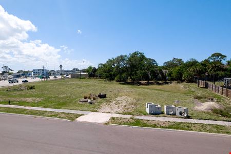 7972 N Tamiami Trl