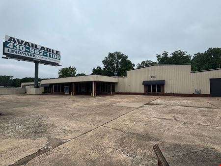 Retail space for Sale at 22,047 SF Auto / Industrial Facility in Texarkana