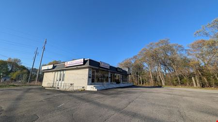 Retail space for Sale at 650 Greenwich Ave Warwick RI 02886 in Warwick