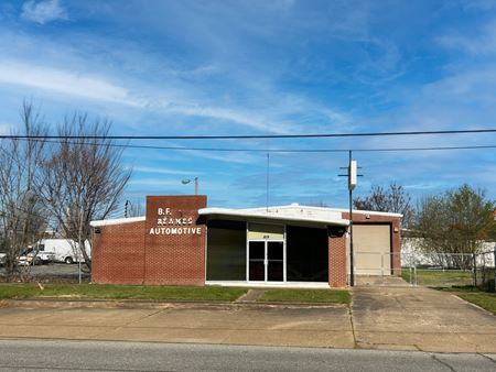 Office space for Rent at B.F. REAMES AUTOMOTIVE:  918 3RD AVE, COLUMBUS, GA 31901 in Columbus