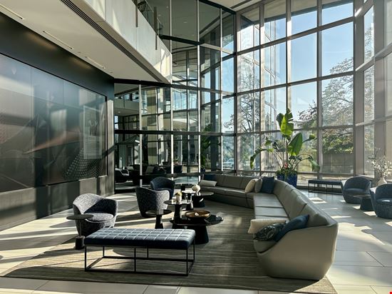 Regus - Keystone Crossing