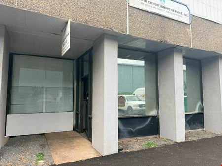 Lalo Business Center