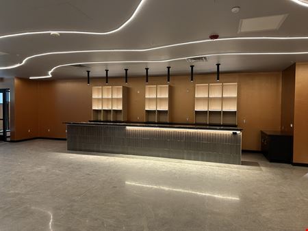 Harold's Square - Suite 104