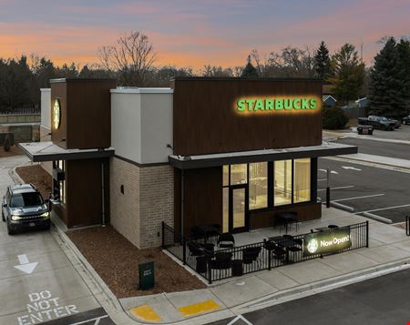 Retail space for Sale at Starbucks, 10 Year Lease in Waukesha