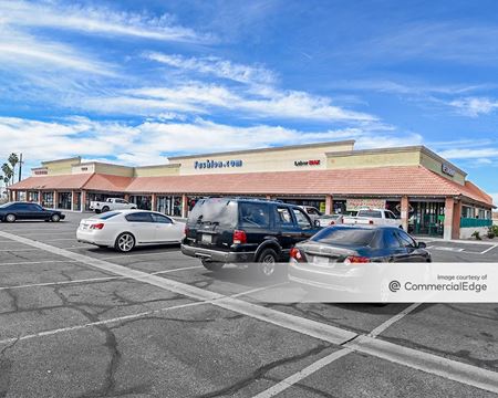 Retail space for Rent at Country Club Plaza in Mesa