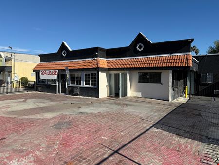 FREESTANDING SAN FERNANDO VALLEY RETAIL/OFFICE BUILDING