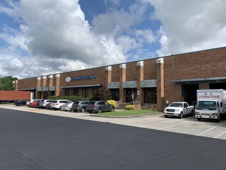 Commercial space at 6045 Boat Rock Boulevard in Atlanta