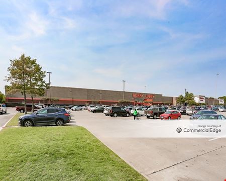 Retail space for Rent at Bardin Place - 4628-4654 South Cooper Street in Arlington