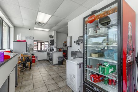 Drive-Through QSR 1,300 SF on Brainerd Road in Chattanooga