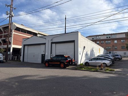 Commercial space at 1226 SW 16th Ave in Portland