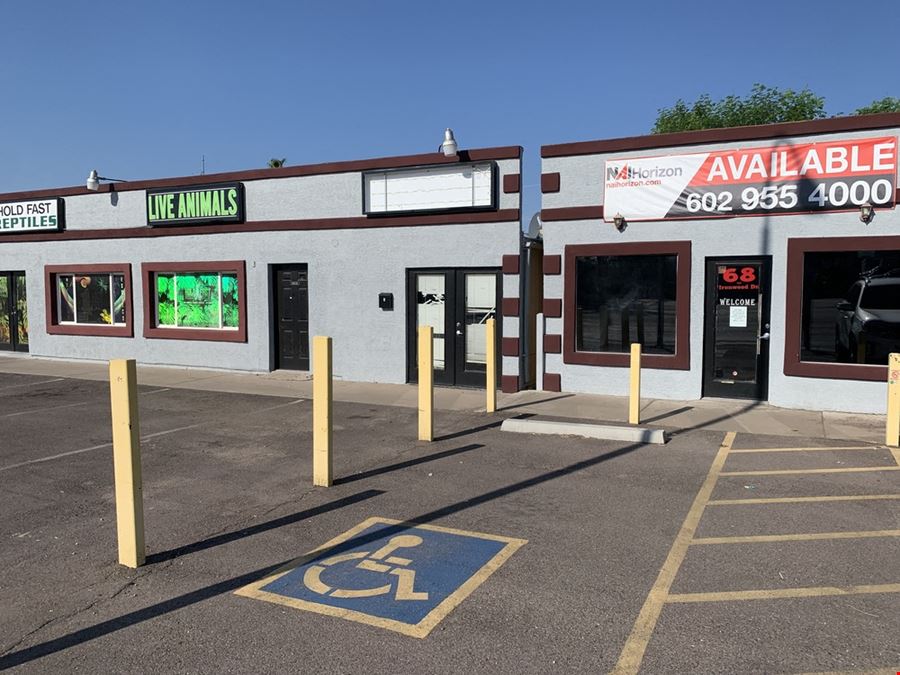 Retail property in Apache Junction, AZ