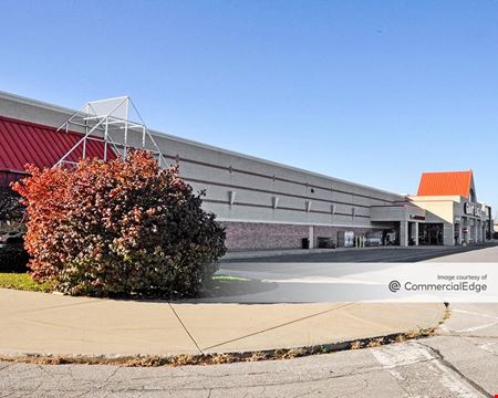 Retail space for Rent at Midway Market Square in Elyria