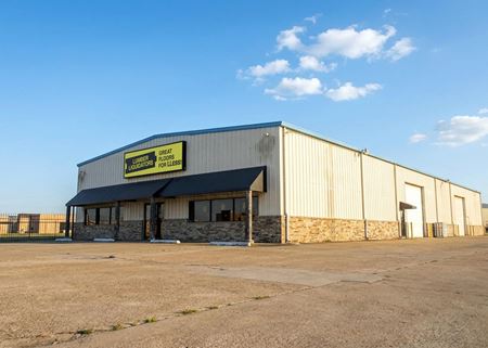 Industrial space for Sale at Lumber Liquidators in League City