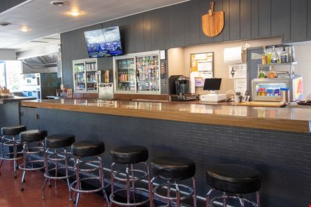 Big River Pizza & Grill