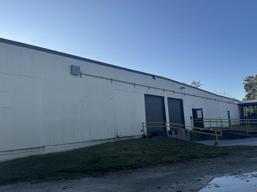 630 4th Street W, Lease