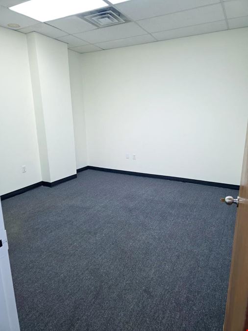 208-216 Commerce Place