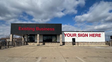Retail space for Rent at 130 New Towne Square Dr in Toledo