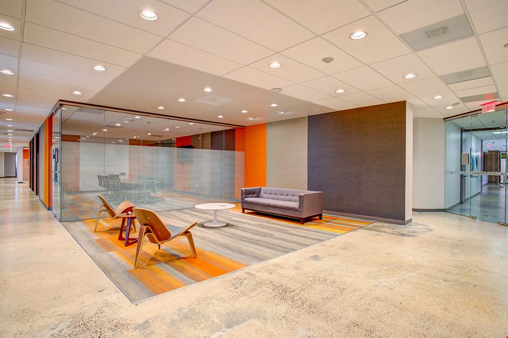 Workstyle Flexible Spaces - 7676 Hillmont
