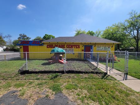 Other space for Sale at Broadway Stand Alone in Haltom City