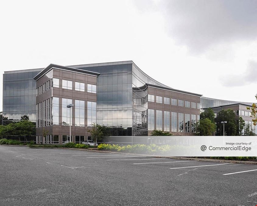 RXR Executive Park - 68 South Service Road