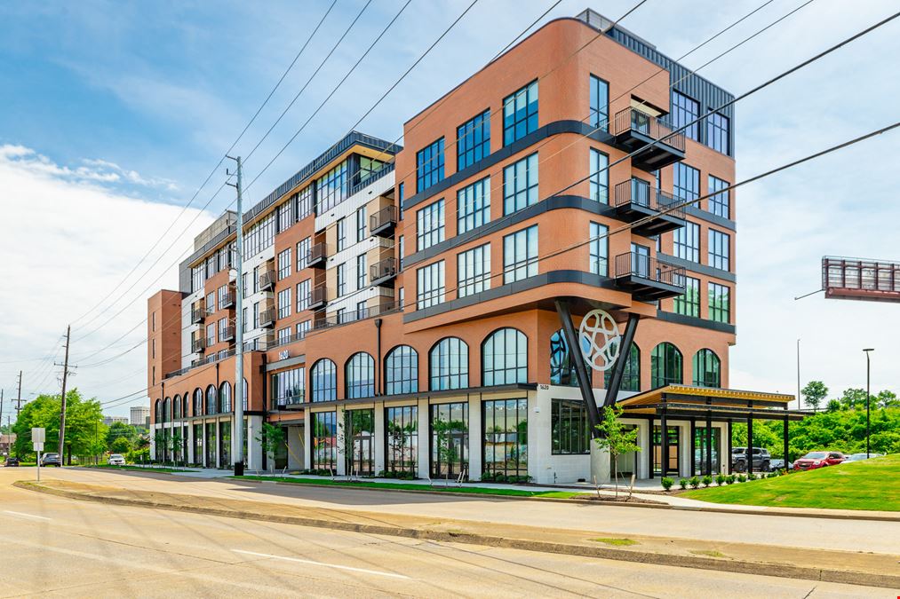1620 Riverfront Parkway