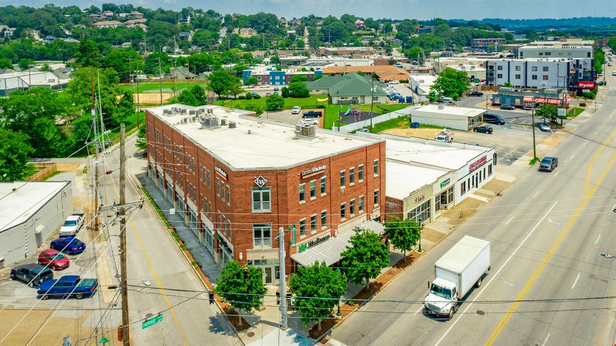325 Cherokee Blvd