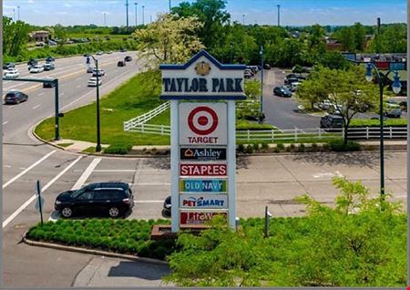 Taylor Park Shopping Center