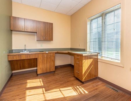 37 Professional Parkway - Medical & Professional Offices