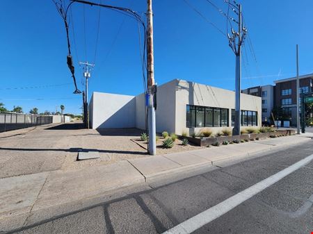 302 W Indian School Rd