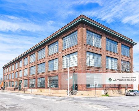 901 N Milton Ave
