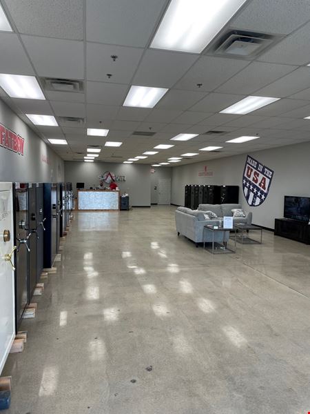 Retail for Lease at Blankenbaker Center
