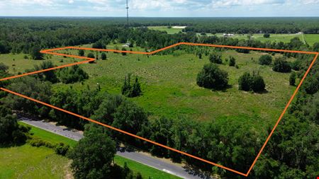 25.5 +/- Acres in Horse Country