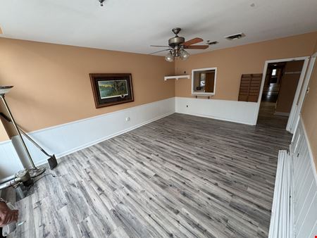 224 W Main St # 100