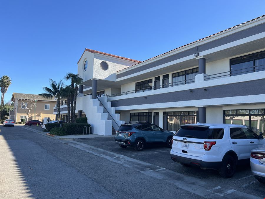 1555 W 5 St