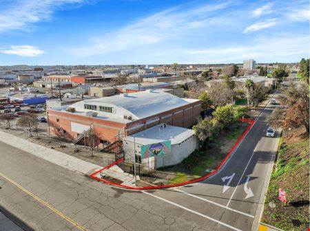Retail space for Sale at Freestanding Building + Apartment w/ CA-41 Billboard Signage/Exposure in Fresno