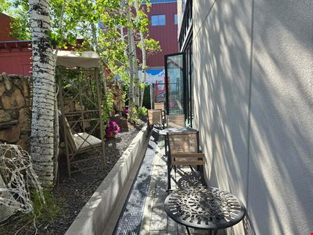 Exquisite Coffee Lounge for Sale