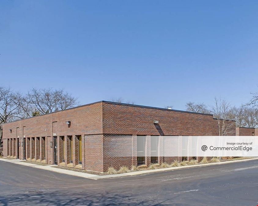 Oakmont Business Center 825 North Cass Avenue, Westmont, IL 60559