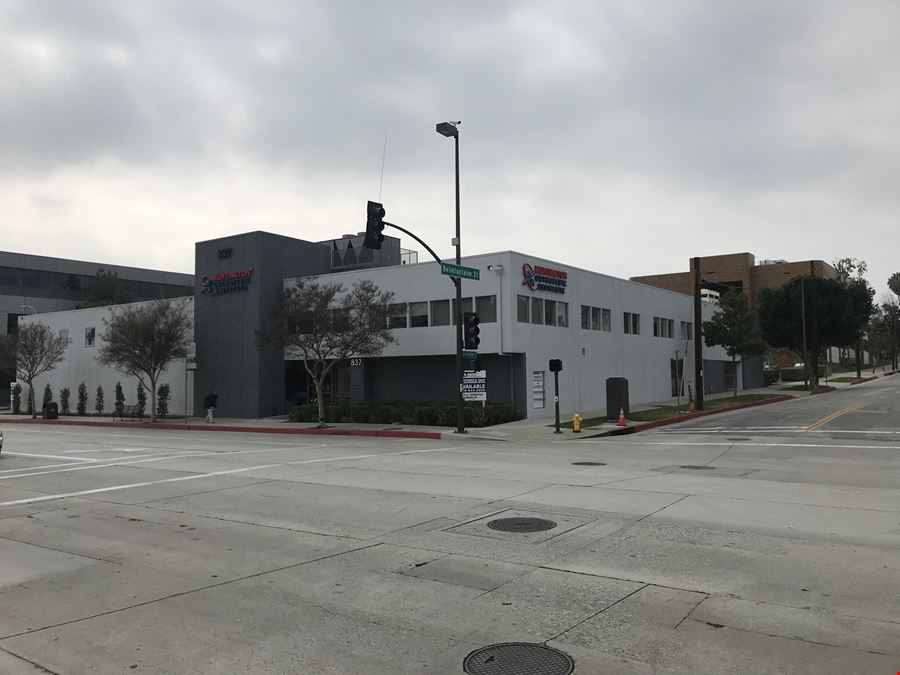 837 S Fair Oaks Ave
