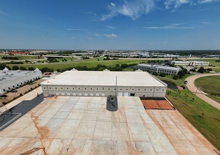 Market Center Warehouse